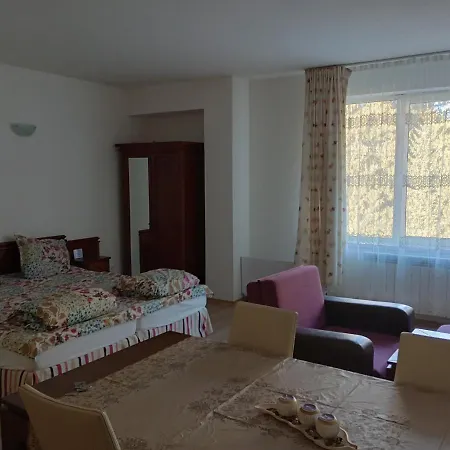 2 Апартамента Дани 501 Крис 513 Apartament